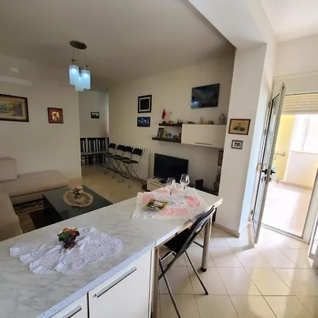 Petriti Apartment Vlore